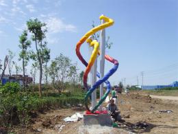 hj1738 不銹鋼雕塑-針線之魅_青島國際服裝城不銹鋼雕塑、石雕、玻璃鋼雕塑_濱州宏景雕塑有限公司